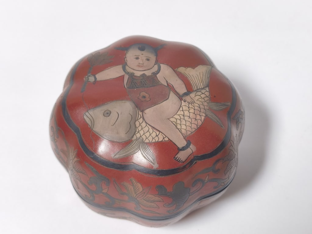 Vintage Chinese Lacquer over Wood Jewelry Box (1 of 5)