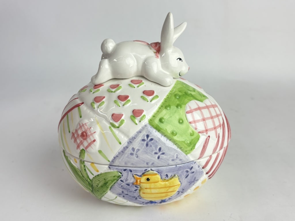 Palm Tree Co. Porcelain Easter Egg Box (1 of 5)