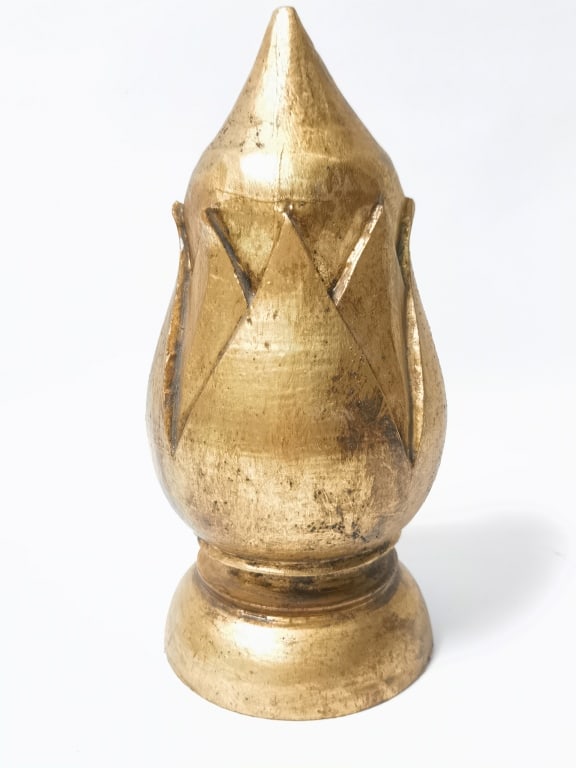 Vintage Gilt Wood Carved Decor - 3