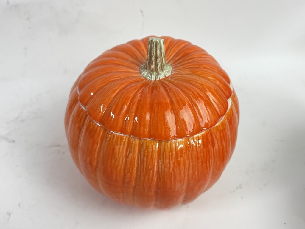 1978 June Dennison Porcelain Pumpkin Jar - 2