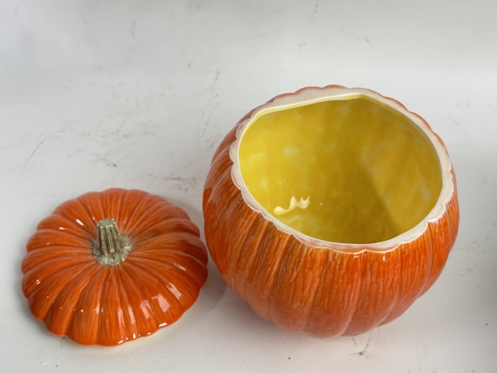 1978 June Dennison Porcelain Pumpkin Jar - 3