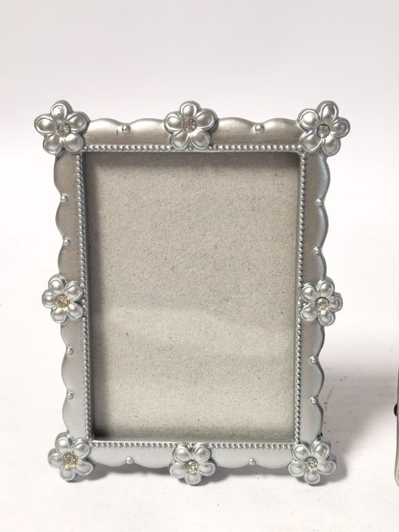(2) Novelty Miniature Picture Frames - 2