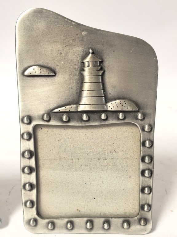 (2) Novelty Miniature Picture Frames - 3