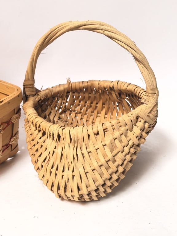 (2) Vintage Small Woven Baskets - 3