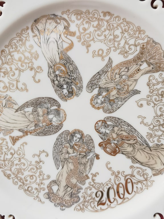 Limited Ed. Lenox Millenium Collection Plate - 3