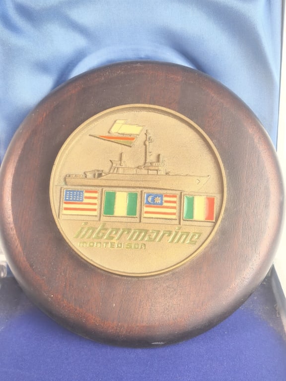 Intermarine Montedison Naval Presentation Plaque - 2