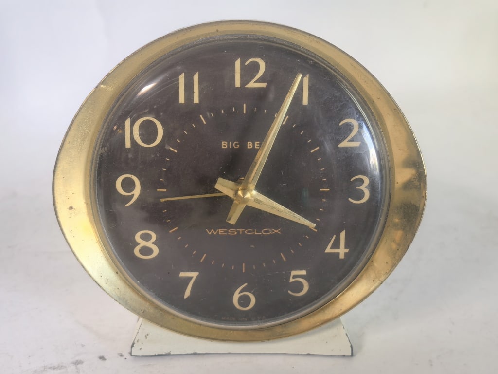 Vintage Westclox "Big Ben" Wind-Up Alarm Clock (1 of 6)