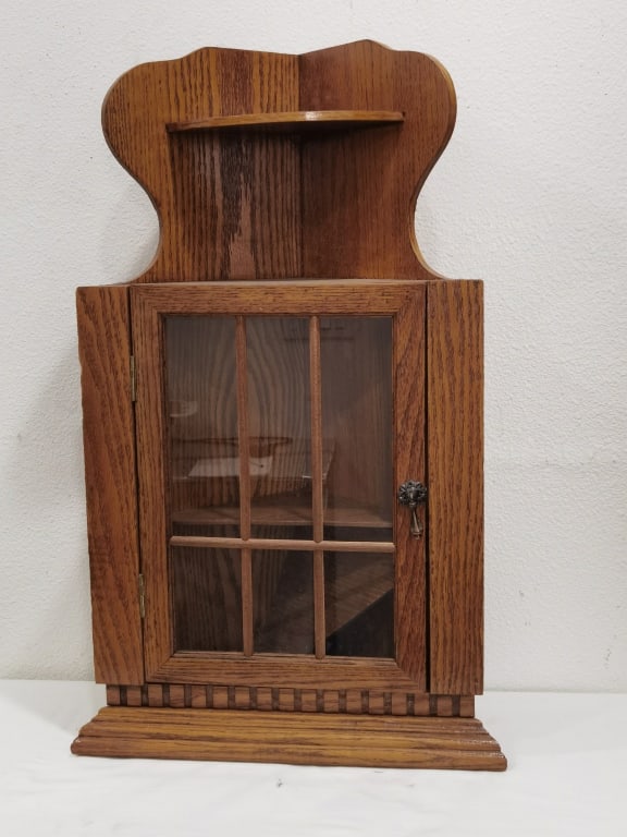 Vintage Country Oak Glazed Corner Curio Cabinet (1 of 4)