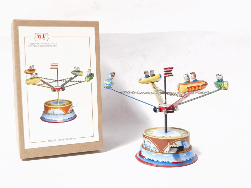 Retro Wind-Up Tinplate Aerial Carousel Toy (In Box (1 of 3)