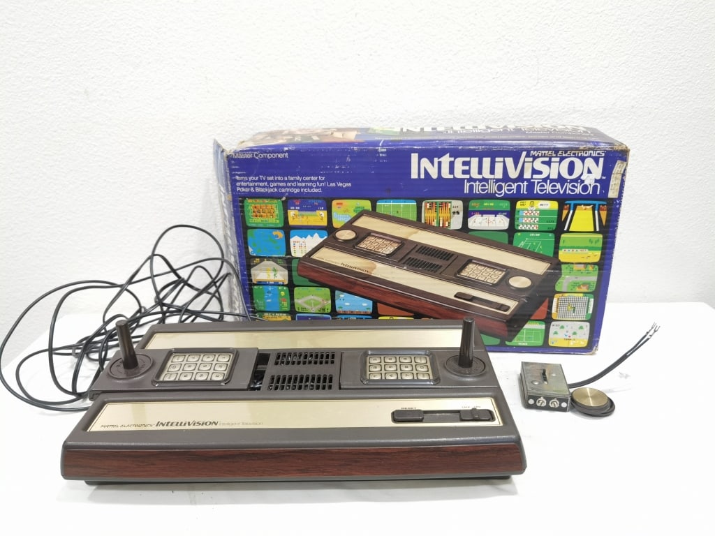 Mattel Intellivision Master Component Video Game: Mattel Intellivision Master Component Video Game System (In Box), 18in by 10in by 5.5in