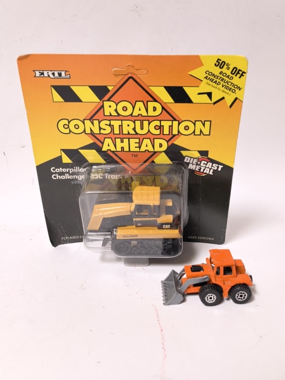 ERTL Caterpillar Challenger 35C & Mini Front Loadr: ERTL Caterpillar Challenger 35C & Mini Front Loader, 7in