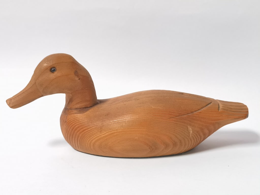 Minimalist Natural Grain Wooden Duck Decoy: Minimalist Natural Grain Wooden Duck Decoy, 10.5in by 4.5in by 4in