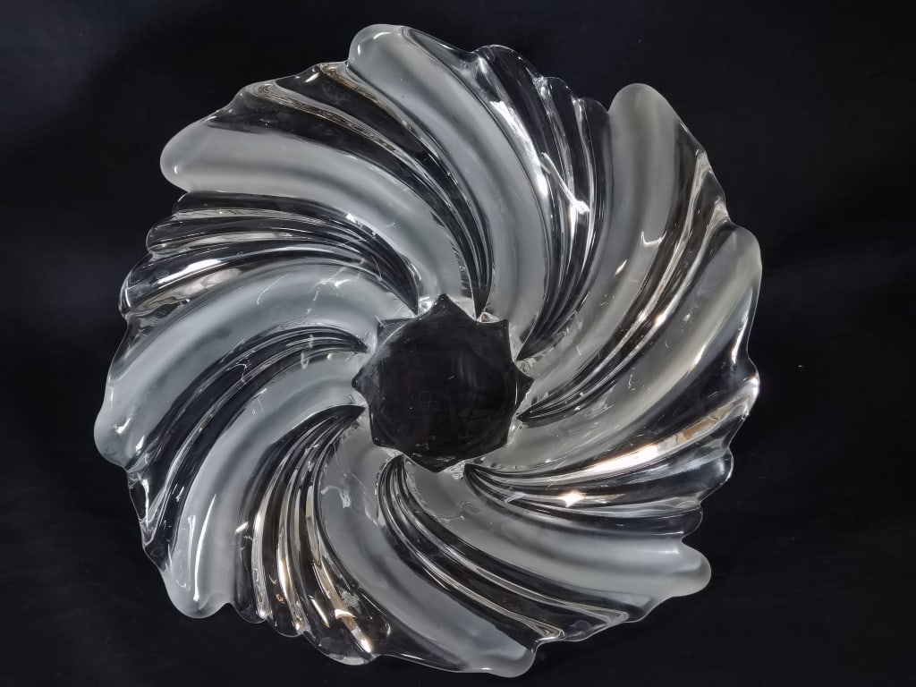 Vintage French Frosted & Clear Swirl Art Glass Bow: Vintage French Frosted & Clear Swirl Art Glass Bowl, 12.5in by 4.5in
