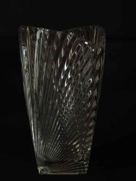 Vintage Modernist Fan-Shaped Clear Crystal Vase: Vintage Modernist Fan-Shaped Clear Crystal Vase, 10.25in by 6in by 4in