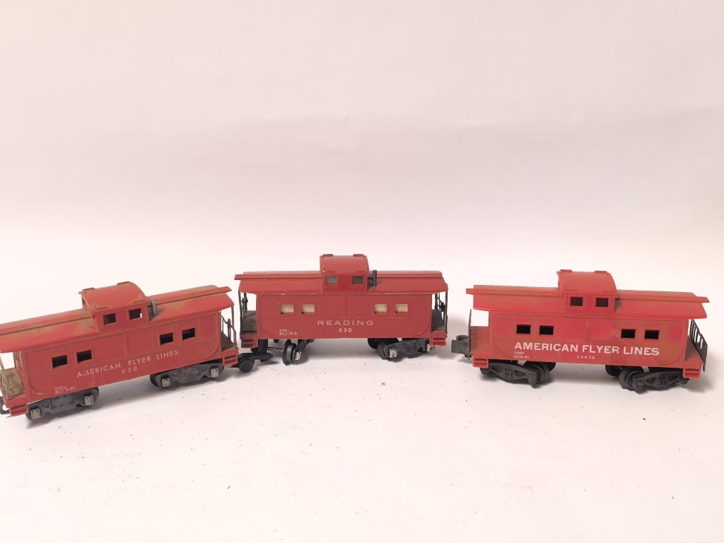 American Flyer Red Cabooses (630 & 24636) (1 of 4)