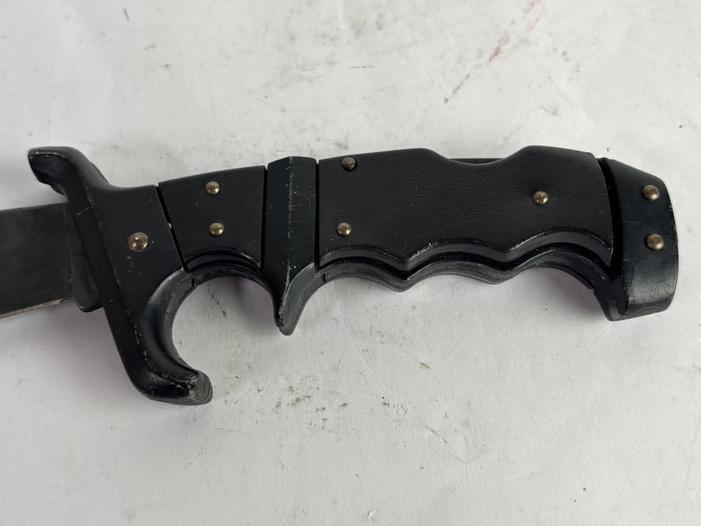 Folding Tactical-Style Knife - 3