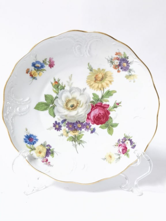 Royal Porzellan German Dresden-Style Floral Dinner (1 of 5)
