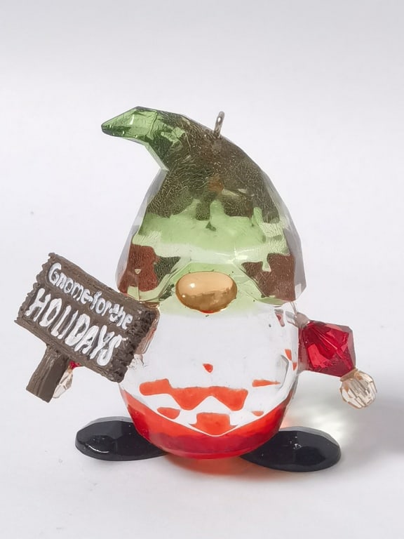 Vintage Gnome-for-the-Holidays Art Glass Decor: Vintage Gnome-for-the-Holidays Art Glass Decor, 2.5in