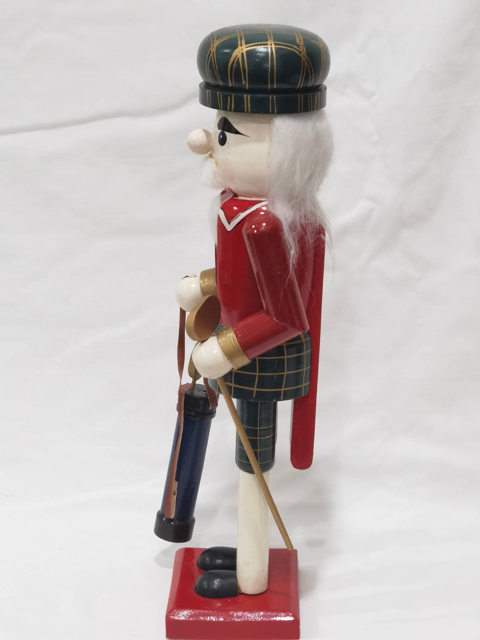 Wooden Nutcracker Figurine Golf Theme - 3