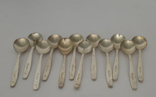 United Airlines Set of 12 Silver Plated Soup Spoons (IS) (1 of 4)