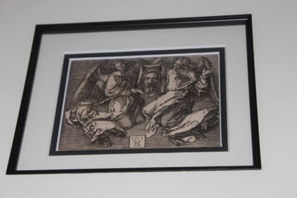 Sudarium held by Two Angels