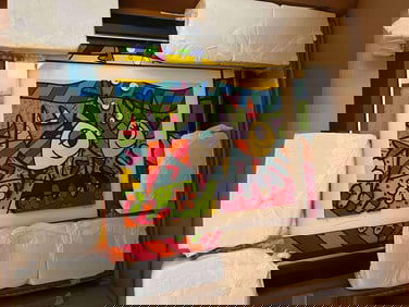 Romero Britto - Follow Me Please