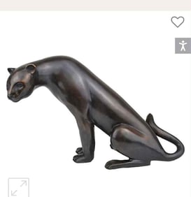 Cheetah statue