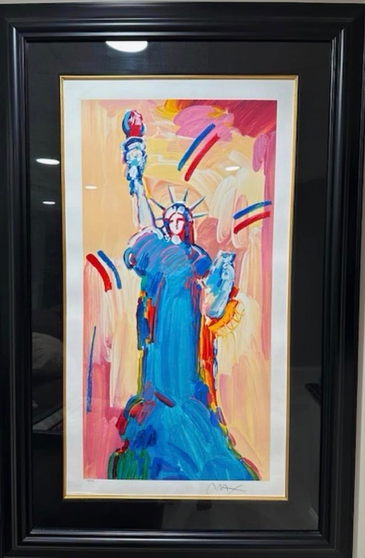 Peter Max Statue of Liberty: Peter Max "Statue of Liberty" 2014 34 1/8" x 17 1/8" image size Serigraph in color on woven paper fron the Peter Max Studio. Hand signed by Peter Max in pencil lower right margin and numbered Gallery