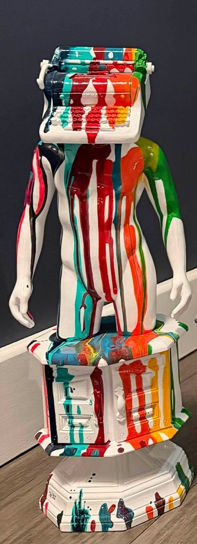 Kre8 Kre8 Your History Sculpture (1 of 2)