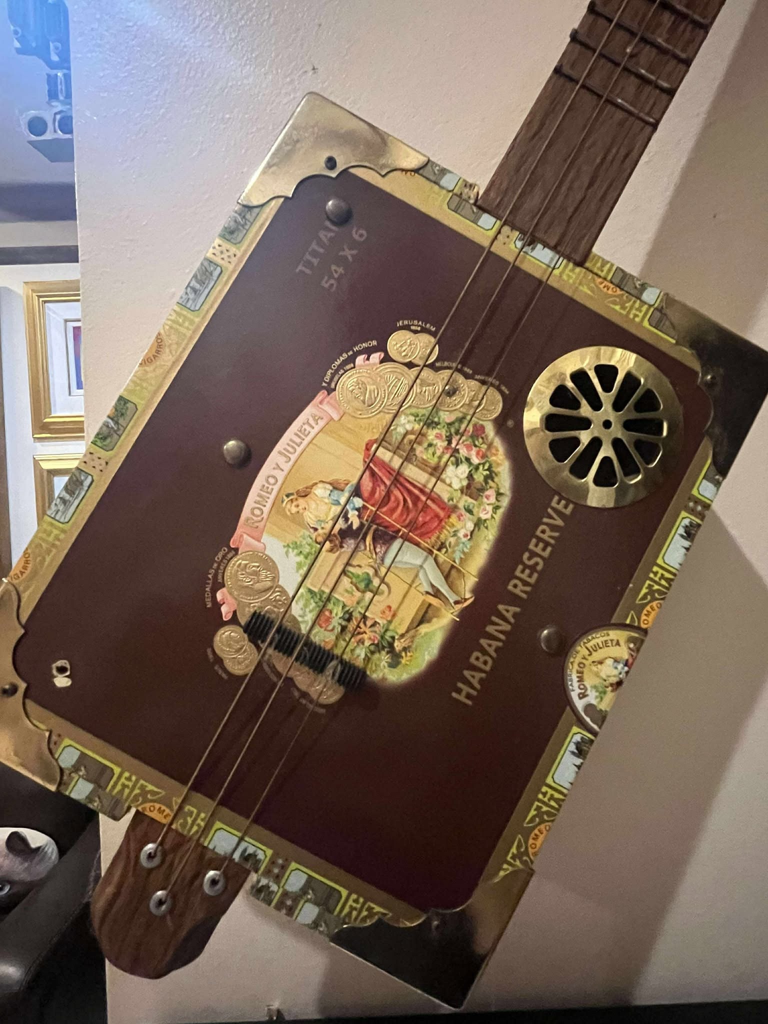 Steve Cinnamon Electric Cigar Box Guitar - 2