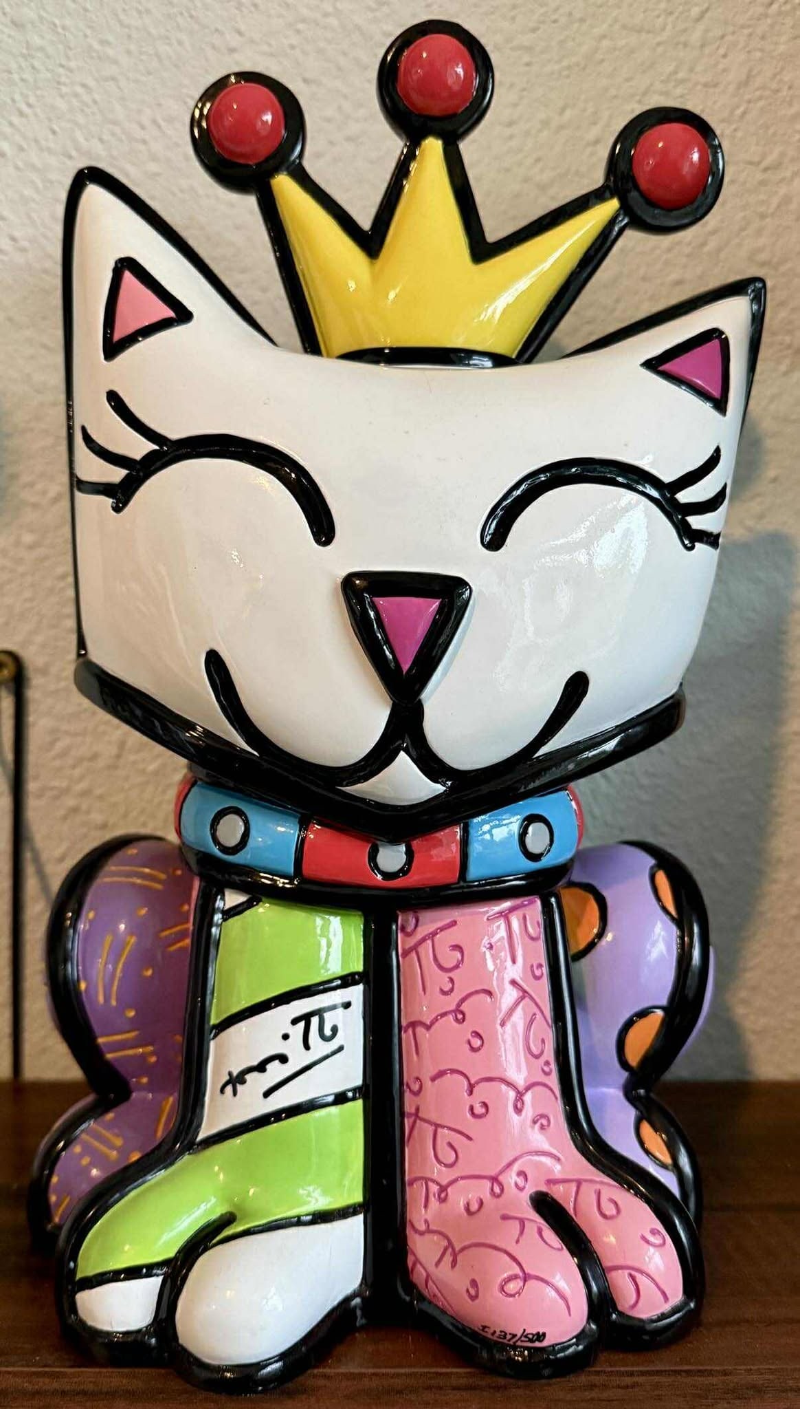 Romero Britty Cheryl: Romero Britto "Cheryl" 2020 12" x 7" hand painted sculpture, handcrafted in resin. COA, Appraisal, VM