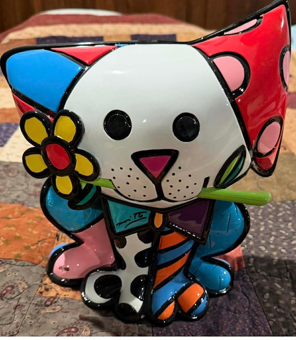 Romero Britto Yellow Flower: Romero Britto "Yellow Flower" 2019 12" x 10 1/2" Hand painted sculpture, handcrafted in resin. Hand-signed in pigment on the bow tie by the artist. Gallery framed, appraisal, CMK