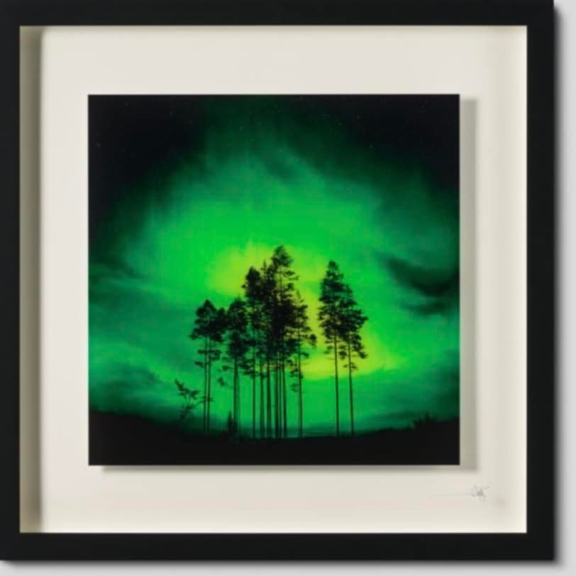 Far From Home: Richard Rowan "Far From Home" This artwork is a hand-signed flatbed gicl?e on glass LE 195 Hand signed Framed Framed size 31.0in x 31.0in COA. Allow 3-4 weeks for delivery, VAT additional.