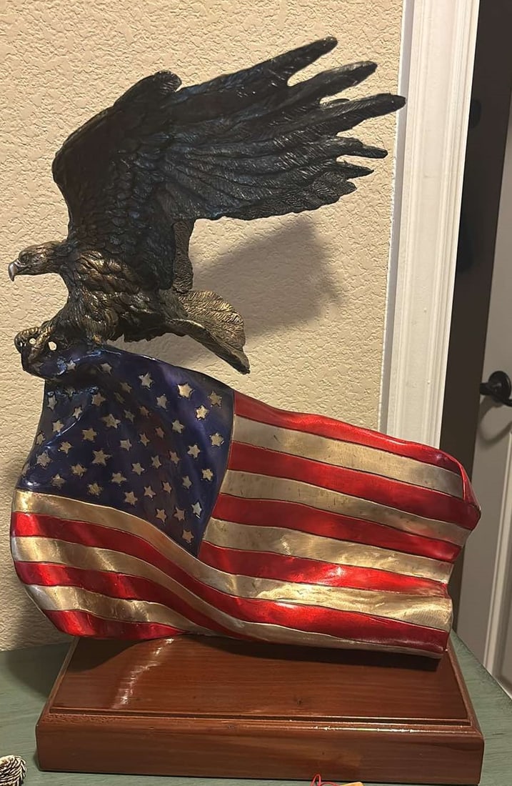 Brave Glory: Lorenzo Ghiglieri "Brave Glory" 2021 20 1/2" x 14" x 10 1/2" Bronze sculpture with hand-applied patina. Signed by Lorenzo Ghiglieri in the mold of the sculpture