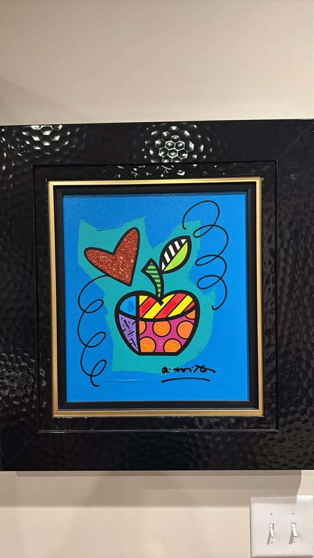 Romero Britto Big Apple: Romero Britto "Big Apple 2018 17" x 15" image size Mixed media with acryli painting, diamond dust and oil pen drawing on canvas. Hand-signed in pigment lower right by the artist. Gallery framed, COA, 