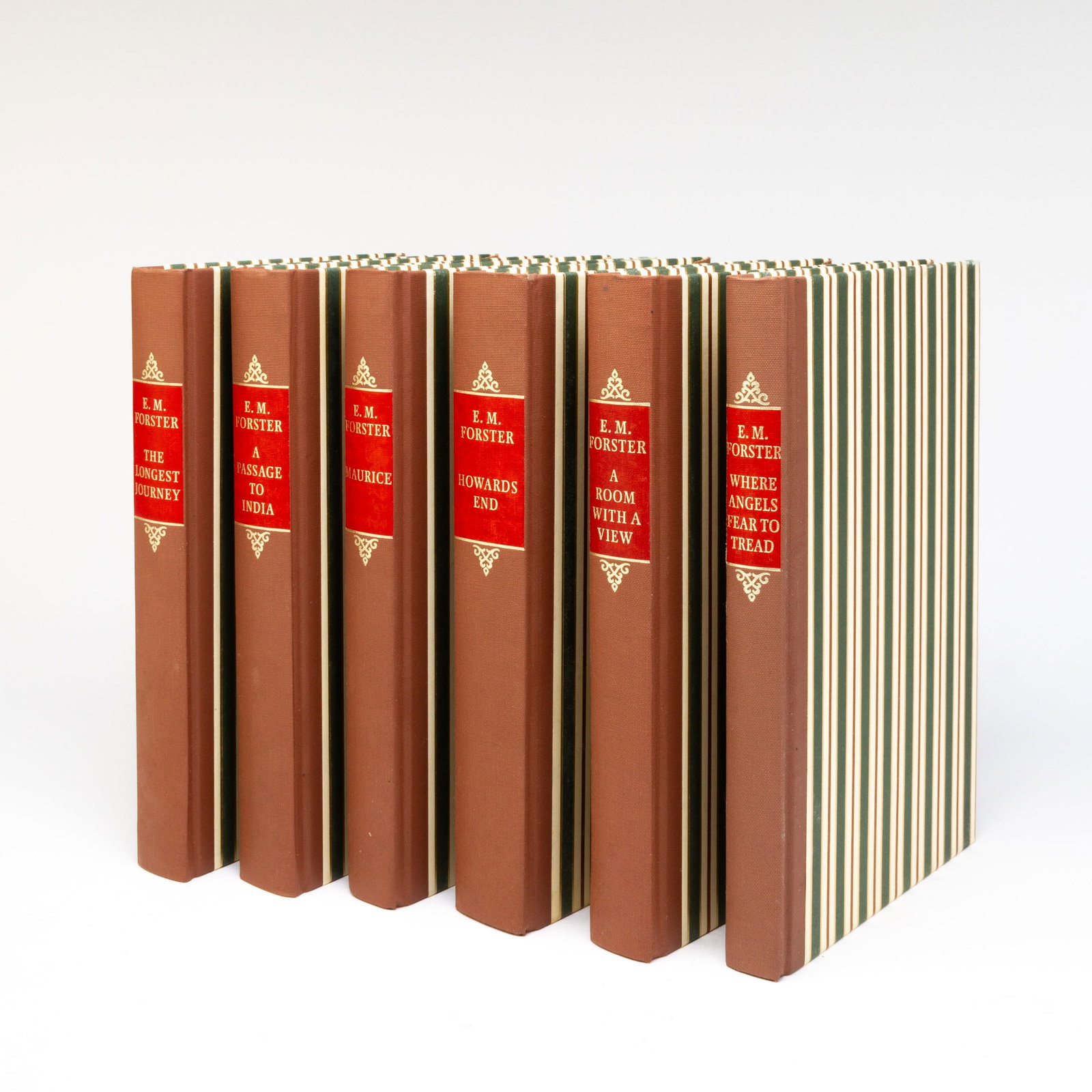 E. M. Forster Collection of Six Books, London Folio Society: DIMENSIONS APPROX 24x16x3CM. Potential buyers should note that condition reports are matters of opinion only, they are non-exhaustive and based solely on what can be seen to the naked eye unless other