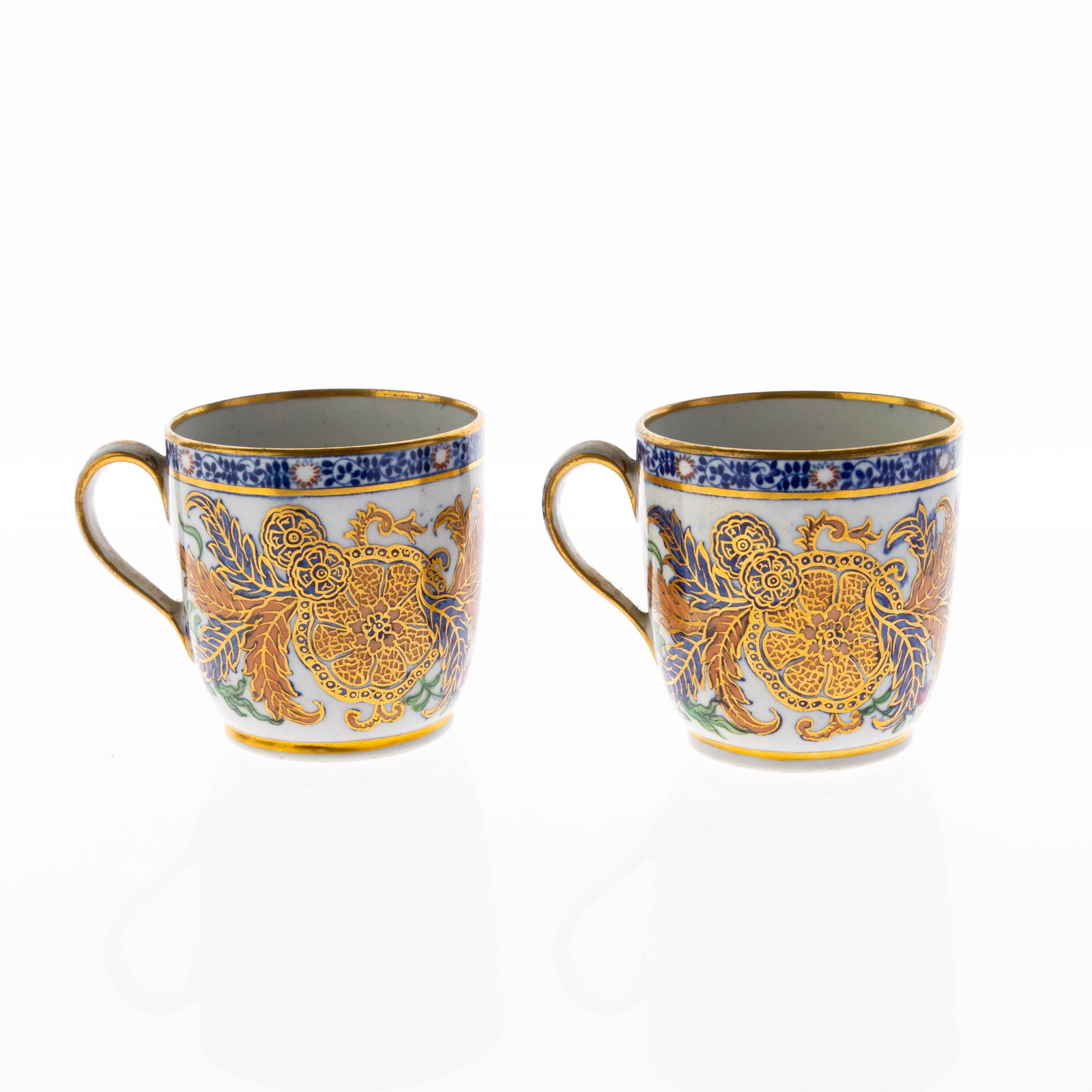 Pair of Georgian Newhall Gilt Porcelain Coffee Cups Late 18th Century: DIMENSIONS APPROX 6.5x6.5x7CM. Potential buyers should note that condition reports are matters of opinion only, they are non-exhaustive and based solely on what can be seen to the naked eye unless oth