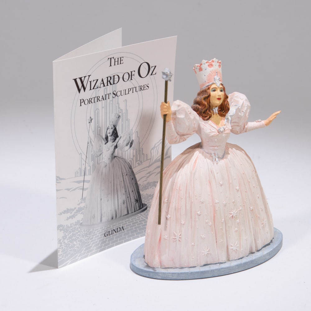 Wizard of Oz Fine Porcelain Figure: 50 x 50 x 105mm.