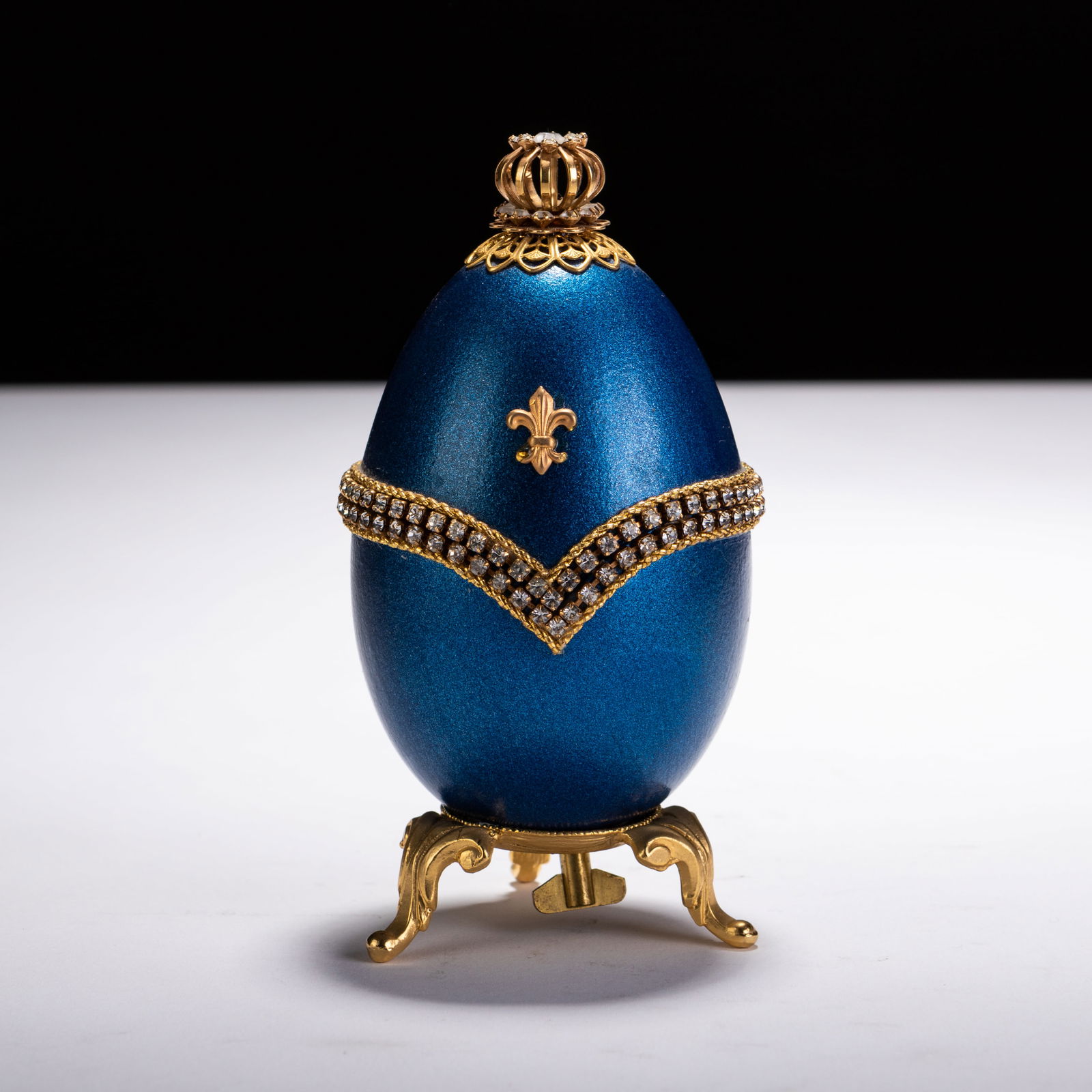 Faberge Style Fleur de Lis Musical Signed Egg Box (1 of 6)