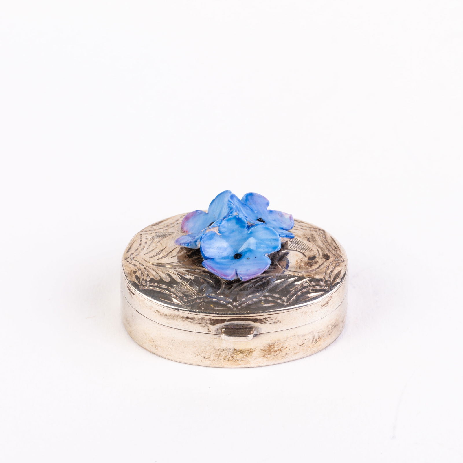Sterling Silver Engraved Floral Pill Box (1 of 6)