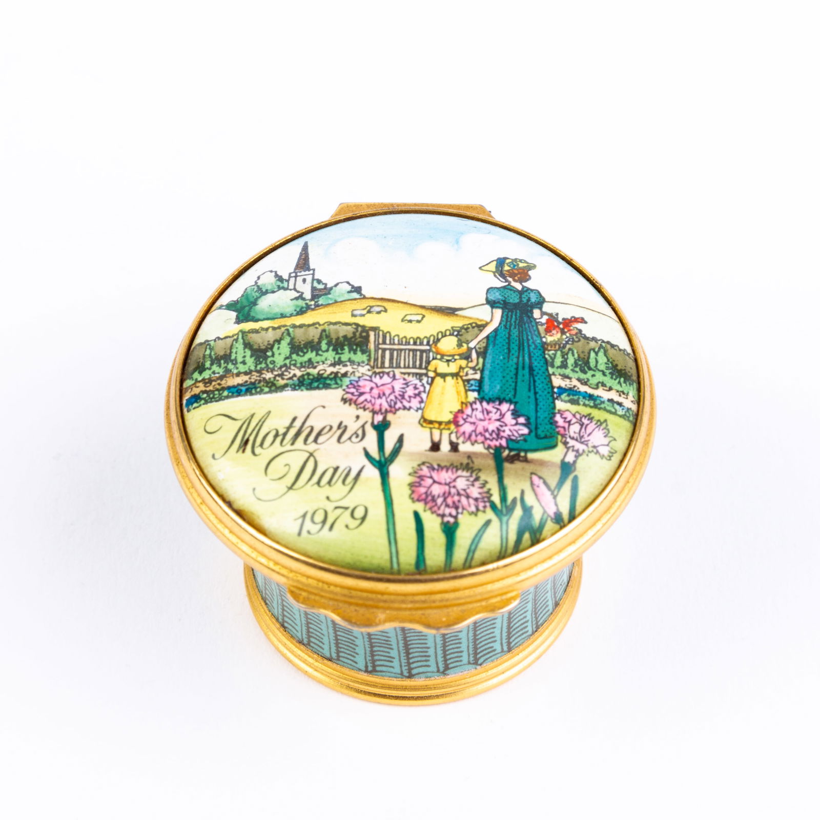 Halcyon Days English Enamel Pillbox: DIMENSIONS APPROX 4.5x4.5x3CM.