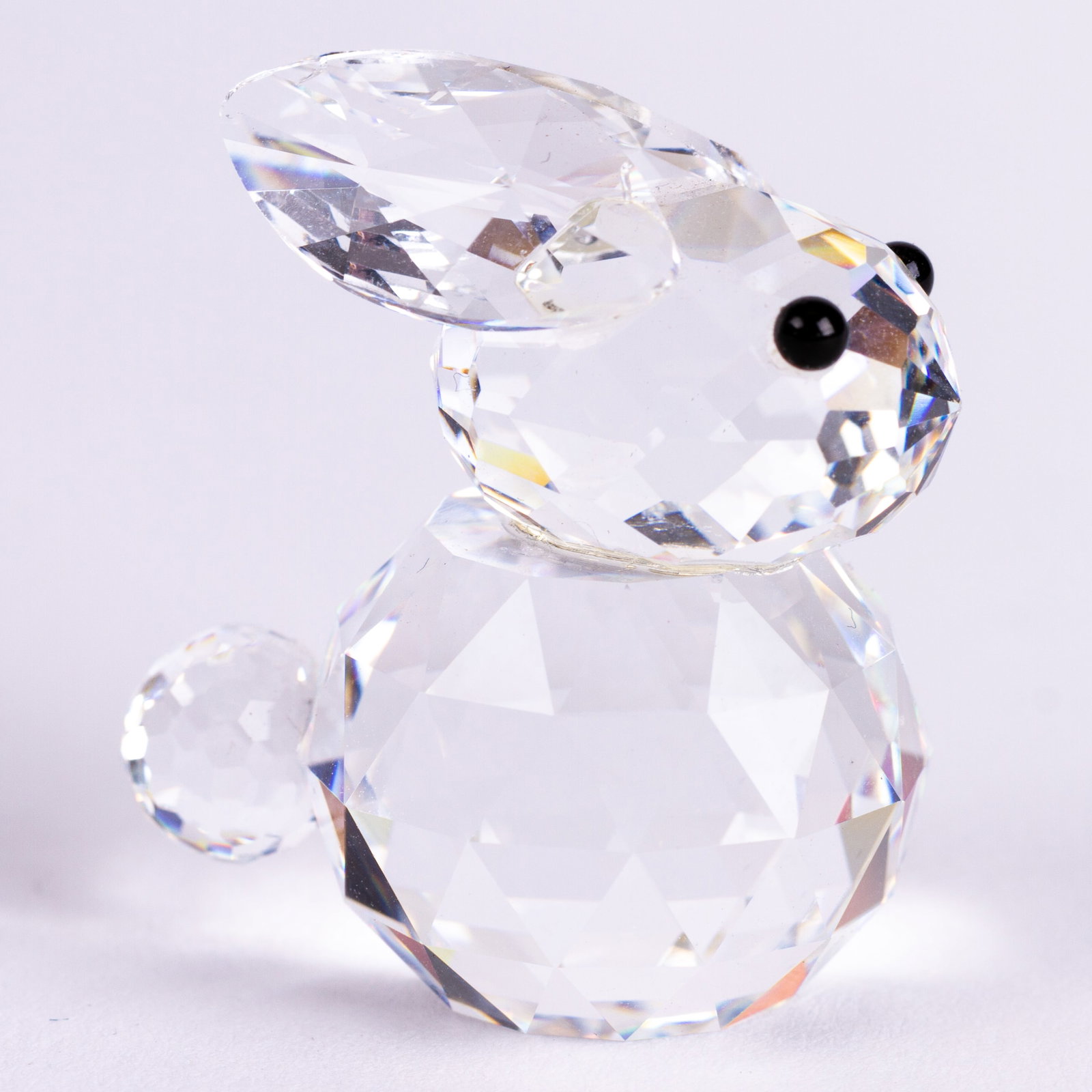 Swarovski Crystal Sculpture Rabbit: DIMENSIONS APPROX 3x2x3CM.