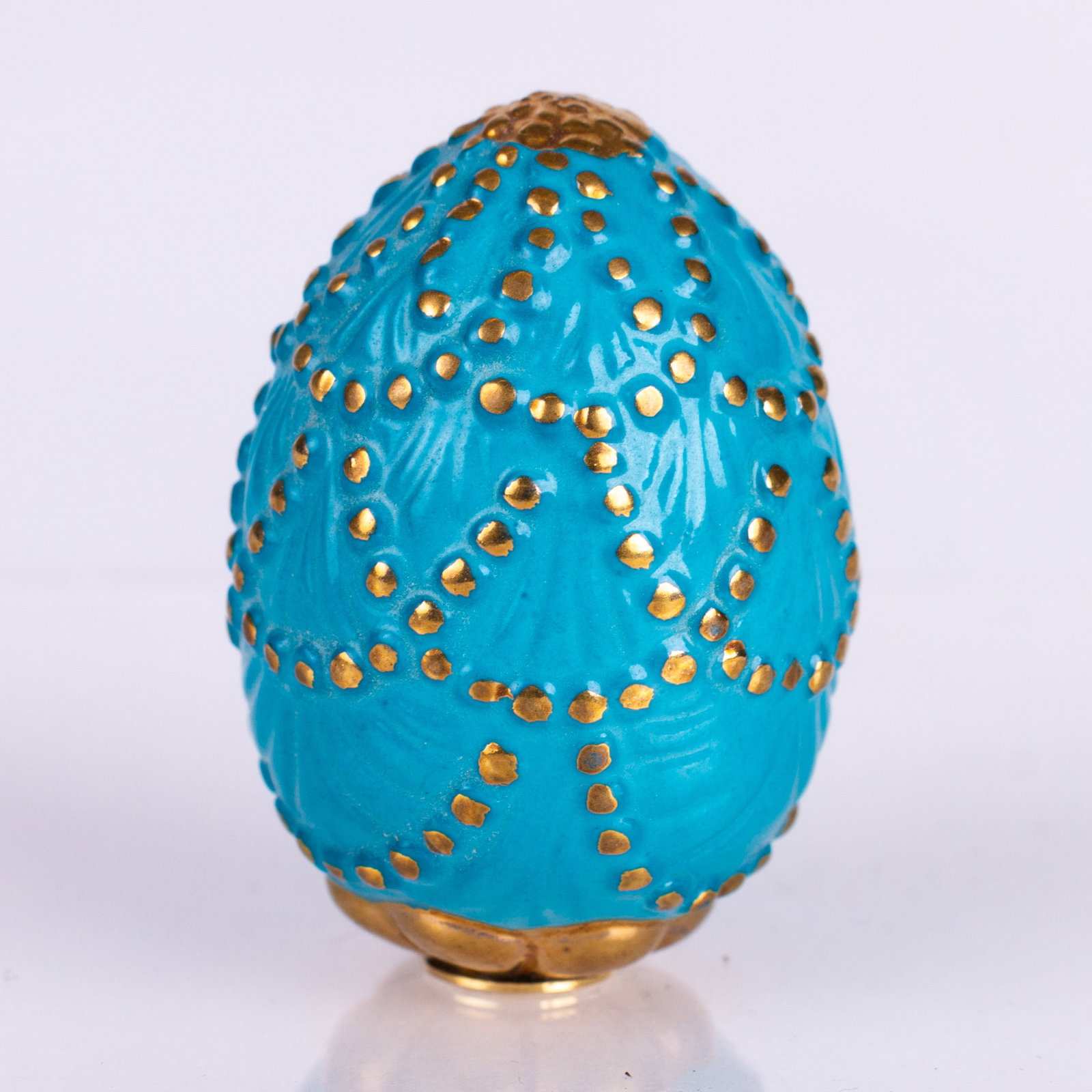 House of Faberge Gilded Egg: DIMENSIONS APPROX 3.5x2.5x2.5CM.