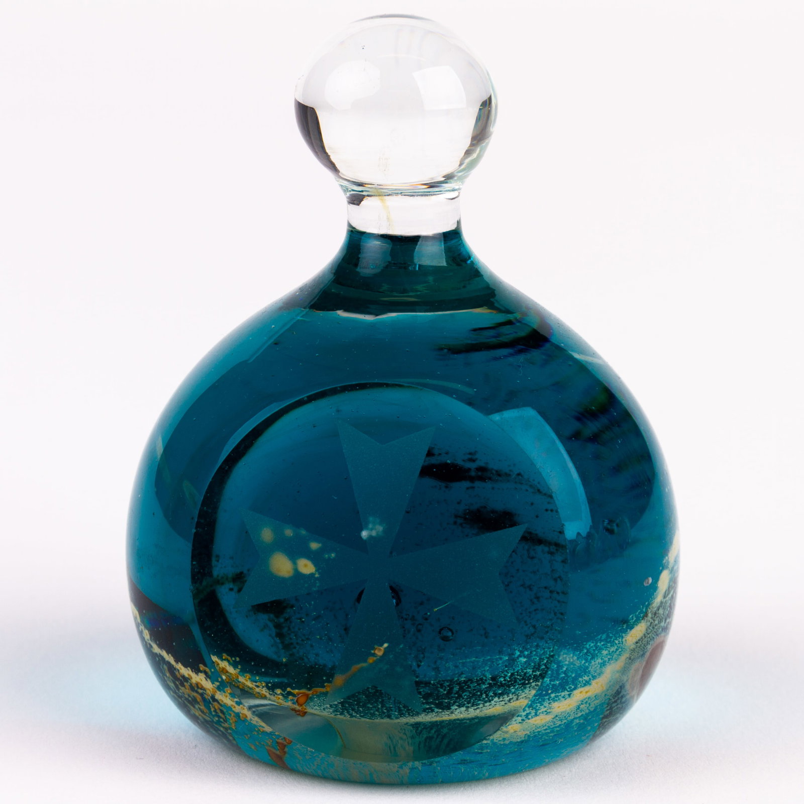 Mdina Designer Glass Paperweight Signed (1 of 5)