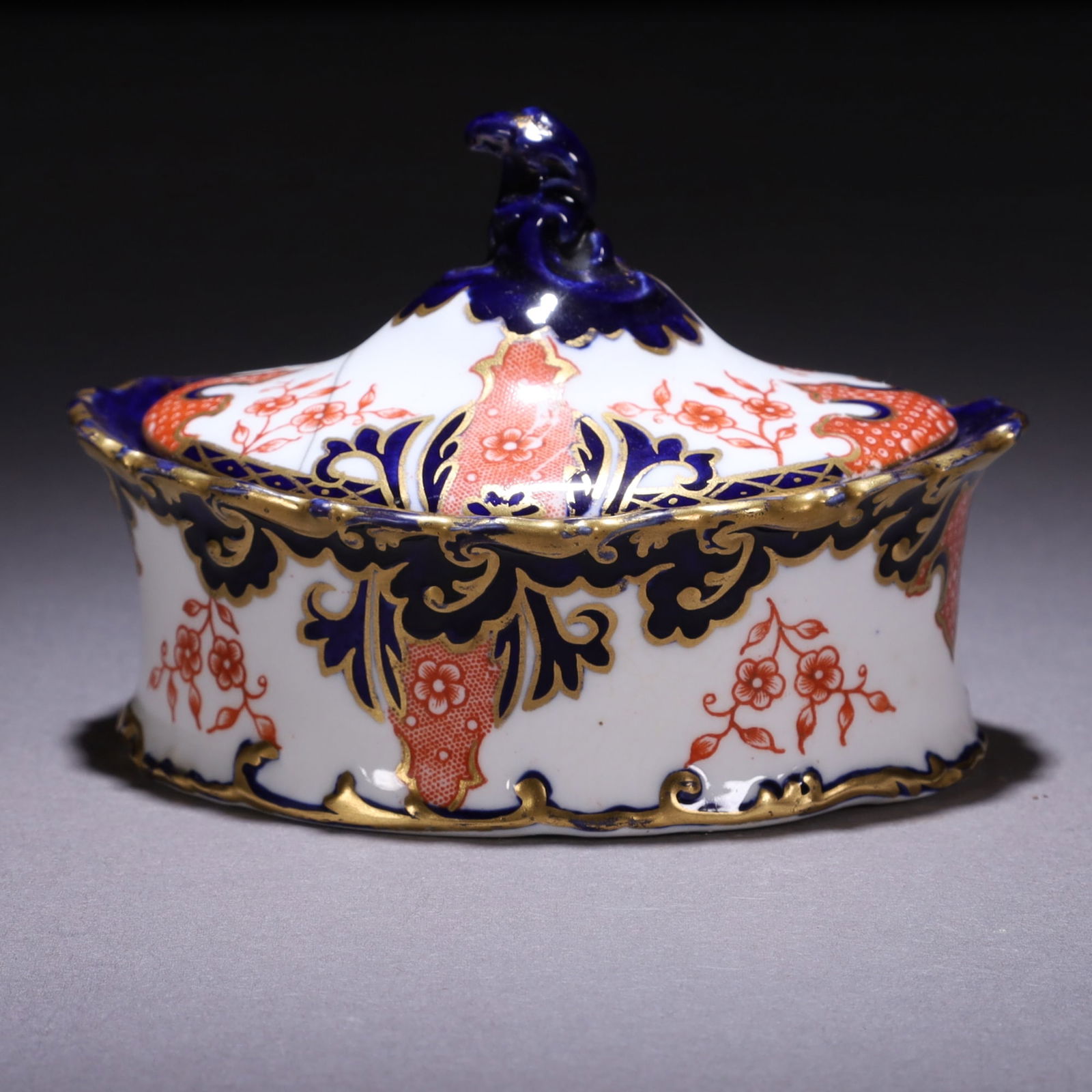 Royal Crown Derby Fine Porcelain Oval Box (1 of 6)