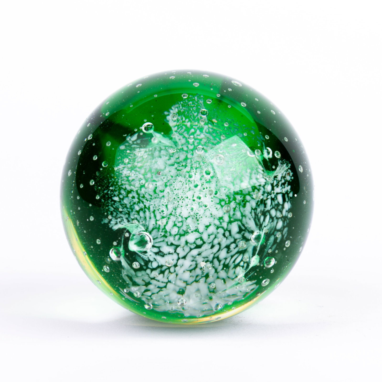 Caithness Scottish Glass Designer Paperweight: DIMENSIONS APPROX 8x7.5x7.5CM.