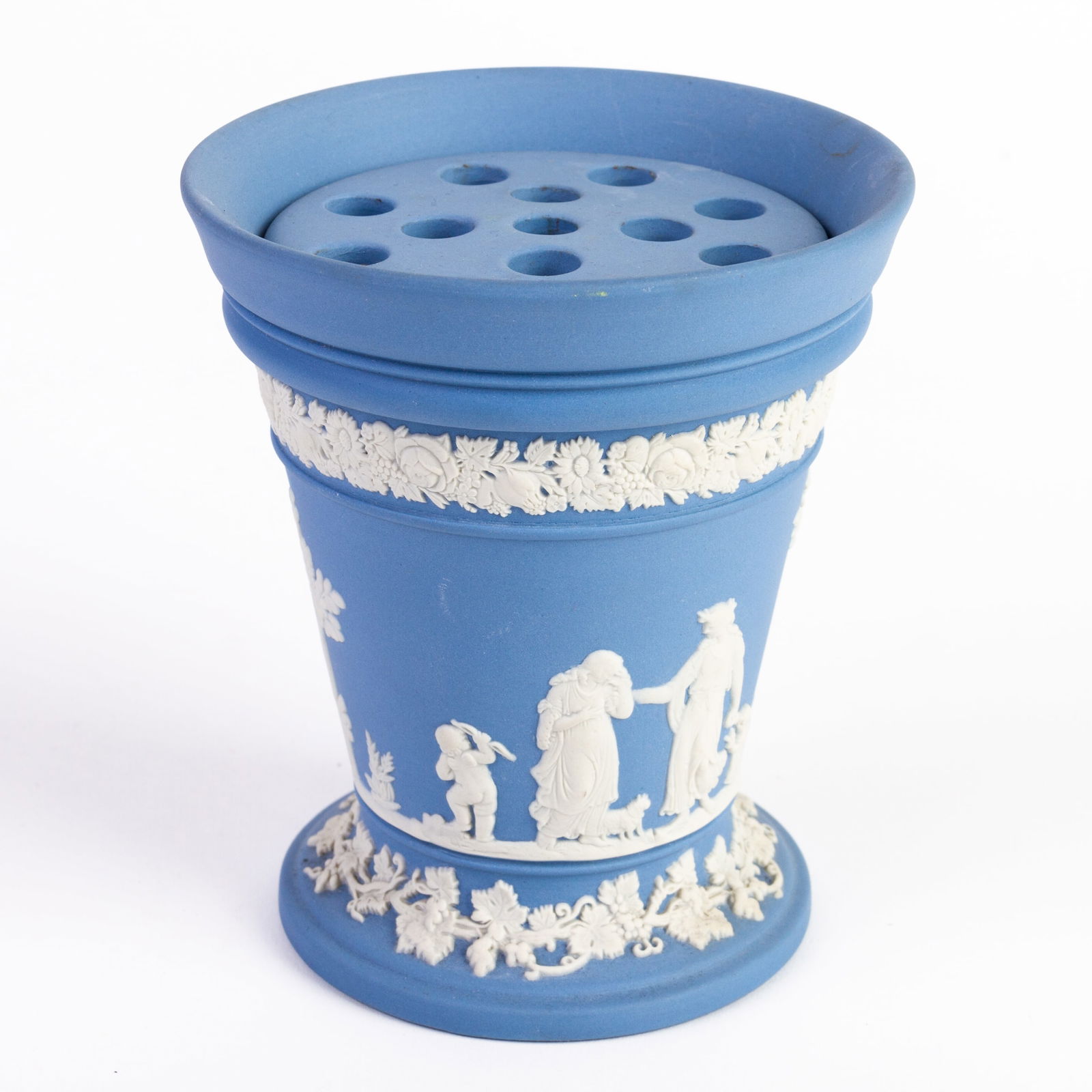 Wedgwood Jasperware Neoclassical Flower Vase: DIMENSIONS APPROX 11x11x12.5CM.