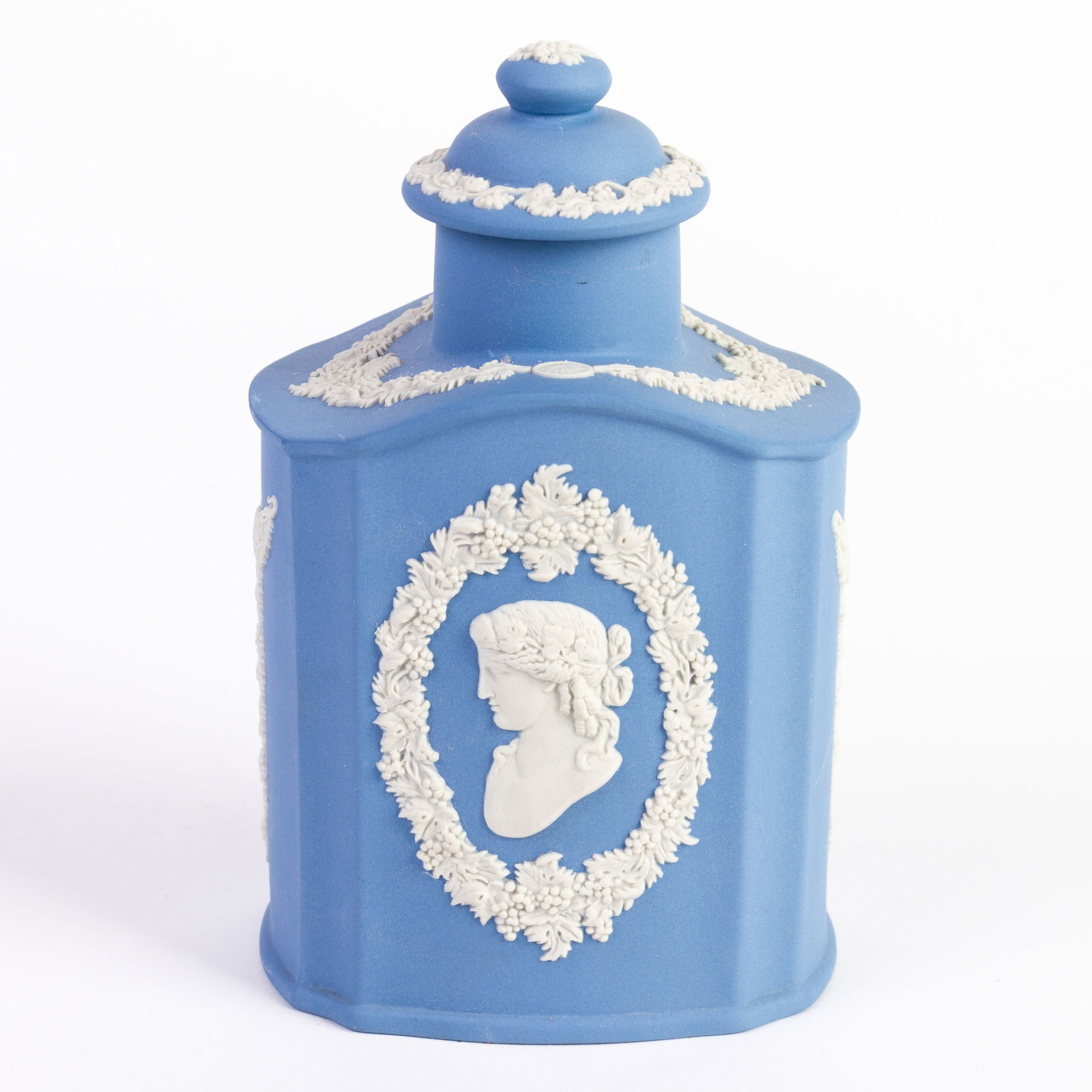 Wedgwood Jasperware Neoclassical Tea Caddy: DIMENSIONS APPROX 10x8x16CM.