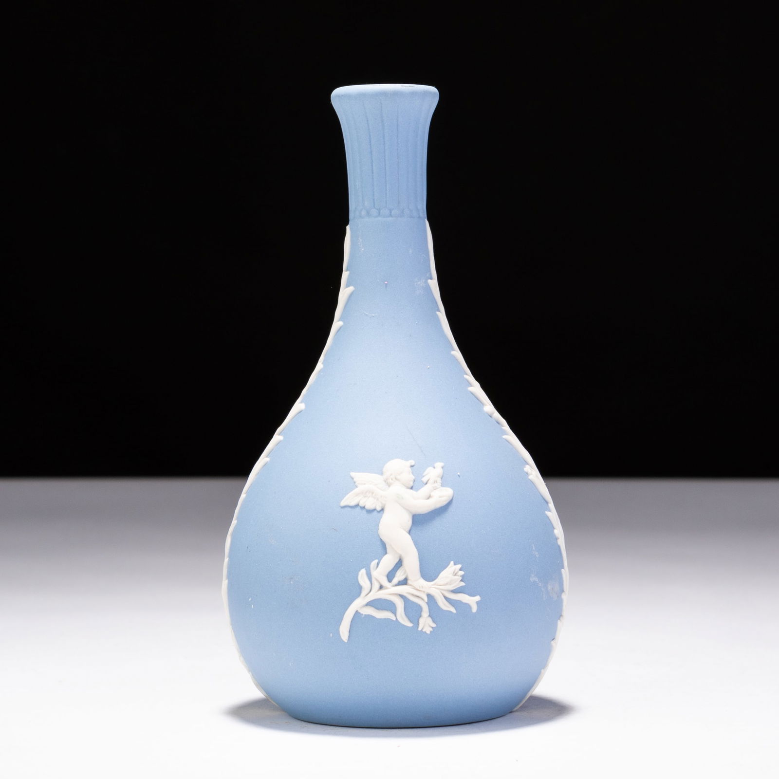 Wedgwood Jasperware Neoclassical Spill Vase: MEASURES APPROX 7.5 X 13.5CM HIGH.