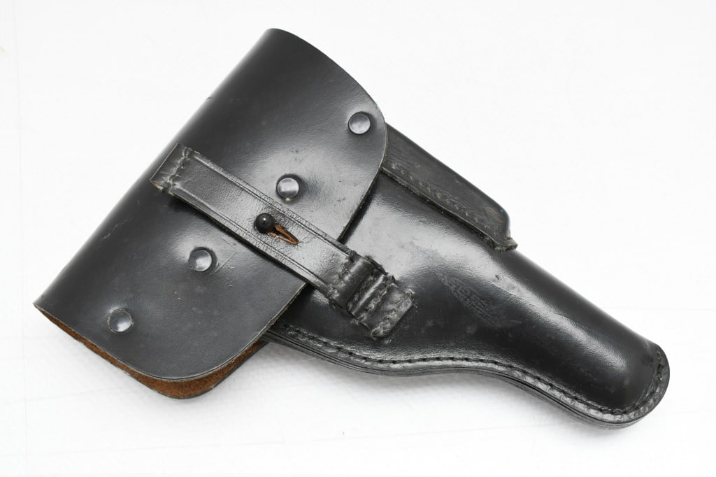 1978 P38/P1 Black Leather Shell Holster: This black leather holster is dated "5/78" on the inside of the flap and was designed for use with a P38 or P1 pistol. FREE SHIPPING & NO PROCESSING FEES.